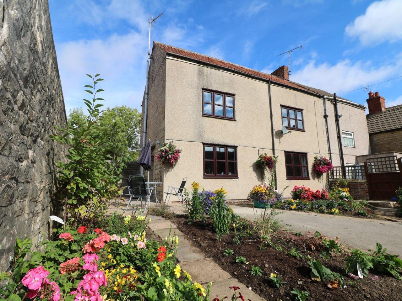Dove Cottage Clowne Exterior photo